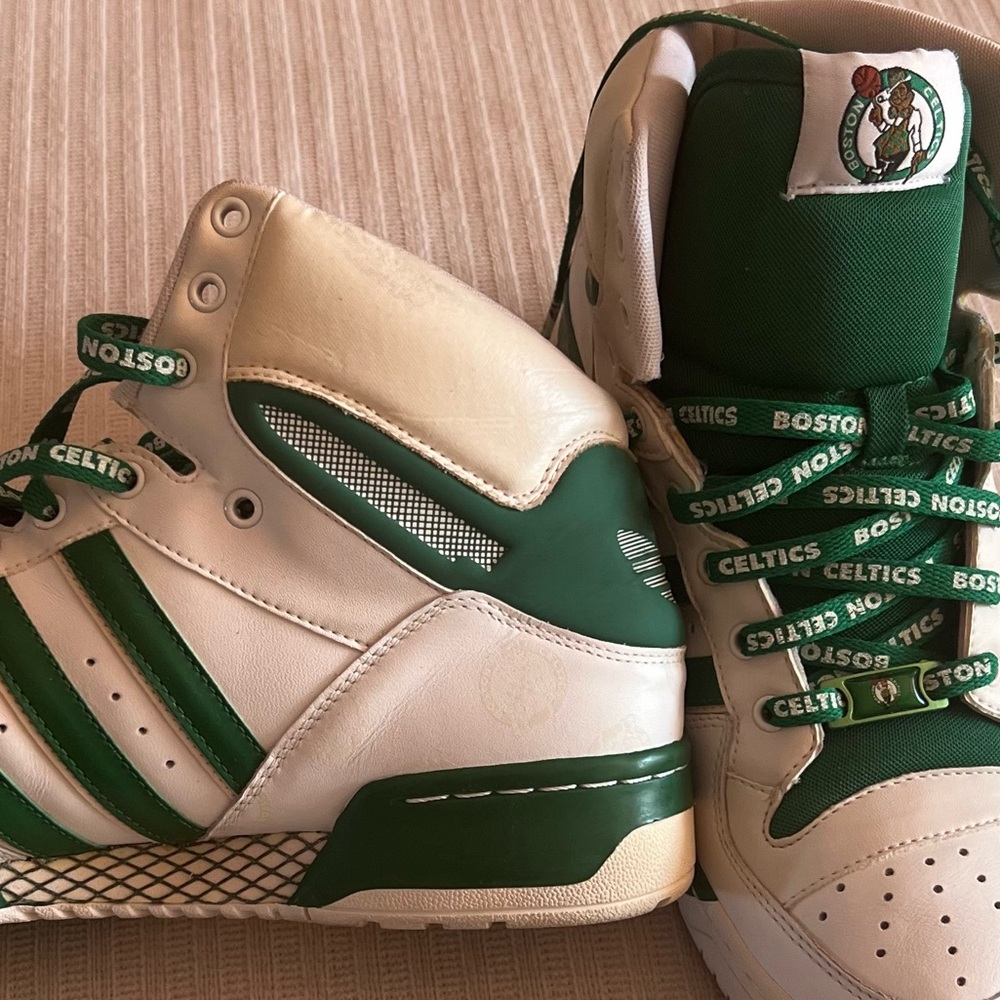 adidas Celtics High-Top Sneakers - Green and White 2012* NWOT*